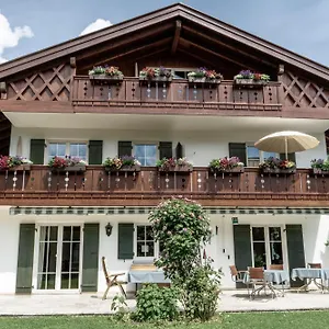 Guest house Gaestehaus Quirin