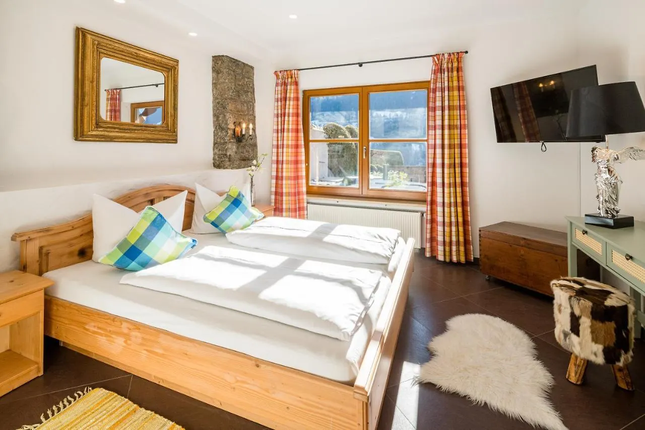 Zur Schoenen Aussicht Hotel Garni Garmisch-Partenkirchen Guest house